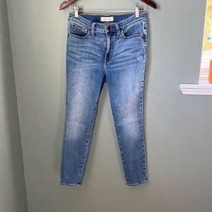 Madewell road tripper skinny jeans- worn a few times. Like new